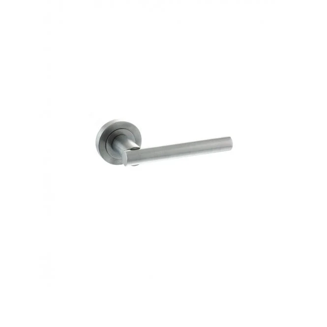 Atlantic Status Nebraska Lever on Round Rose - Satin Chrome