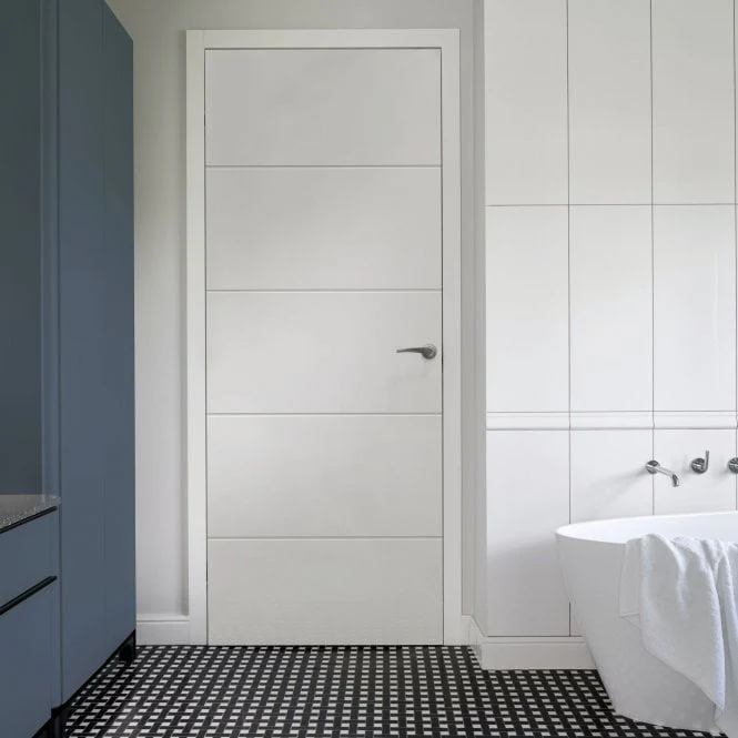 JB Kind 4 Line Horizontal White Primed Internal Door - Image 3