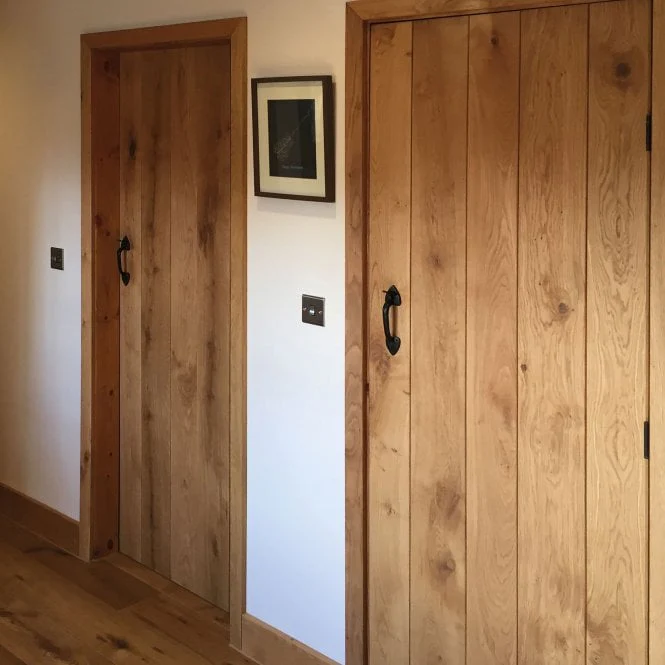 JB Kind Rustic Oak Ledged Internal Door - Image 3